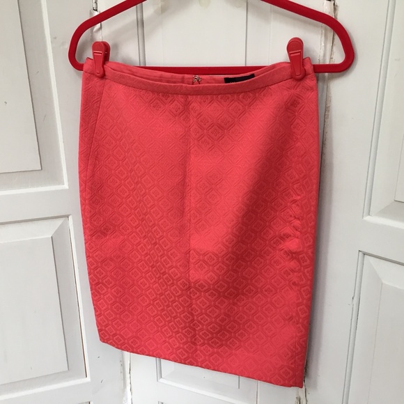 The Limited Pink Pencil Skirt - Picture 6 of 15